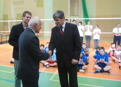 Minisiatkówce chłopców i dziewcząt KINDER + SPORT